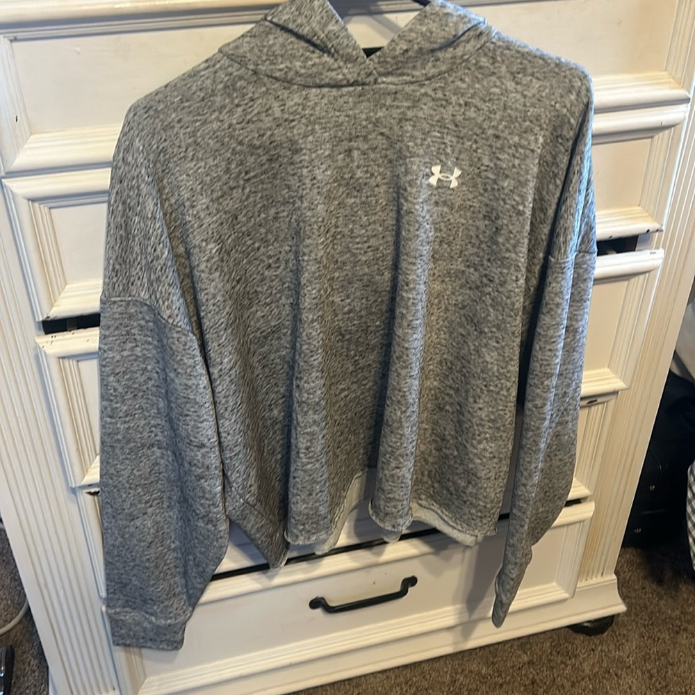 Hooded crop sweatshirt new with tags.
